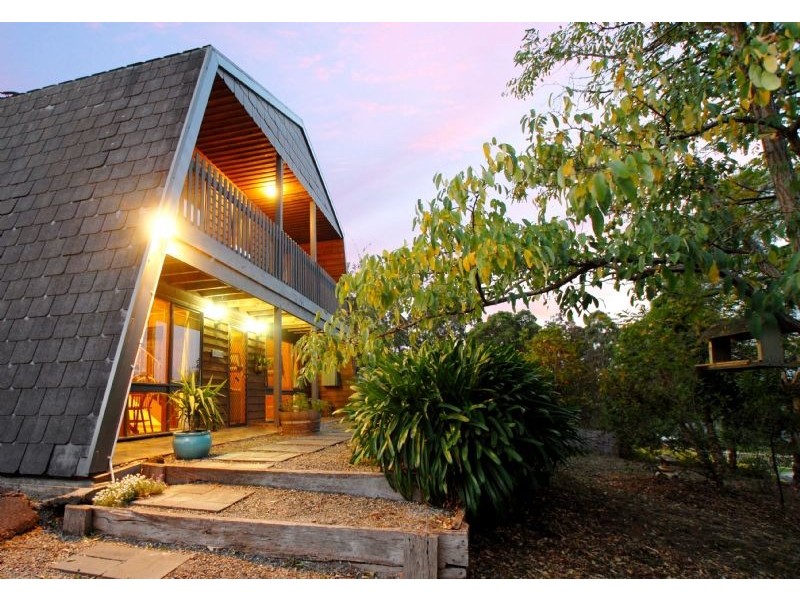 6 Thornton Court, Mooroolbark VIC 3138