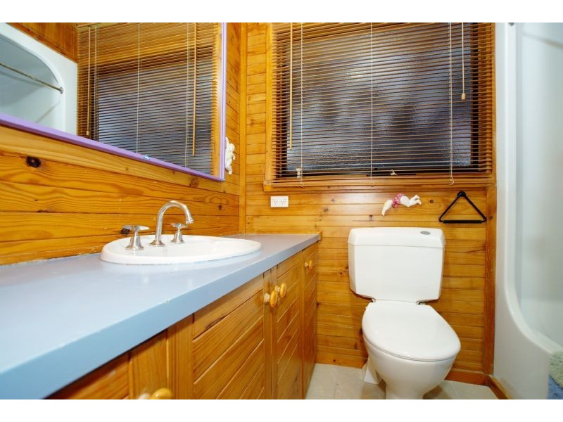 6 Thornton Court, Mooroolbark VIC 3138
