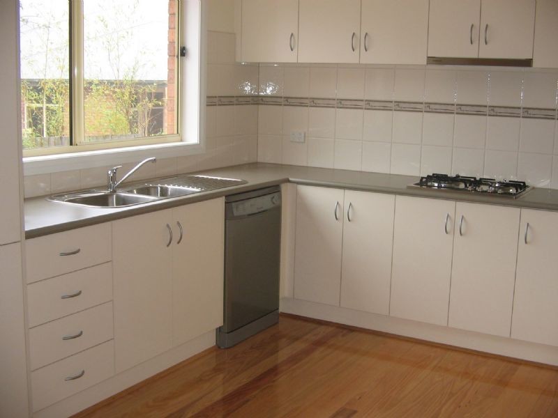 2/293 Maroondah Highway, Croydon North VIC 3136