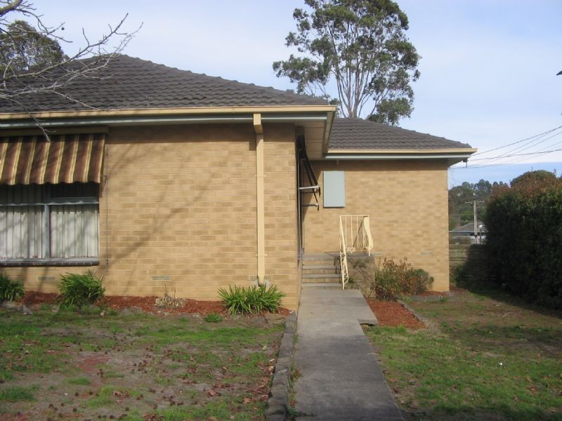 69 Bellara Drive, Mooroolbark VIC 3138