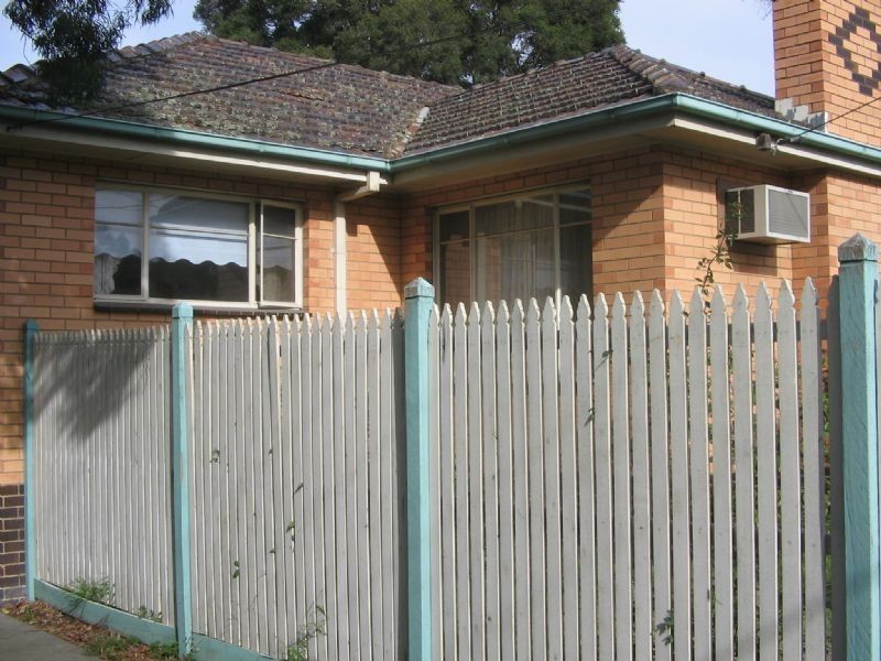 1/52 Hull Road, Croydon VIC 3136