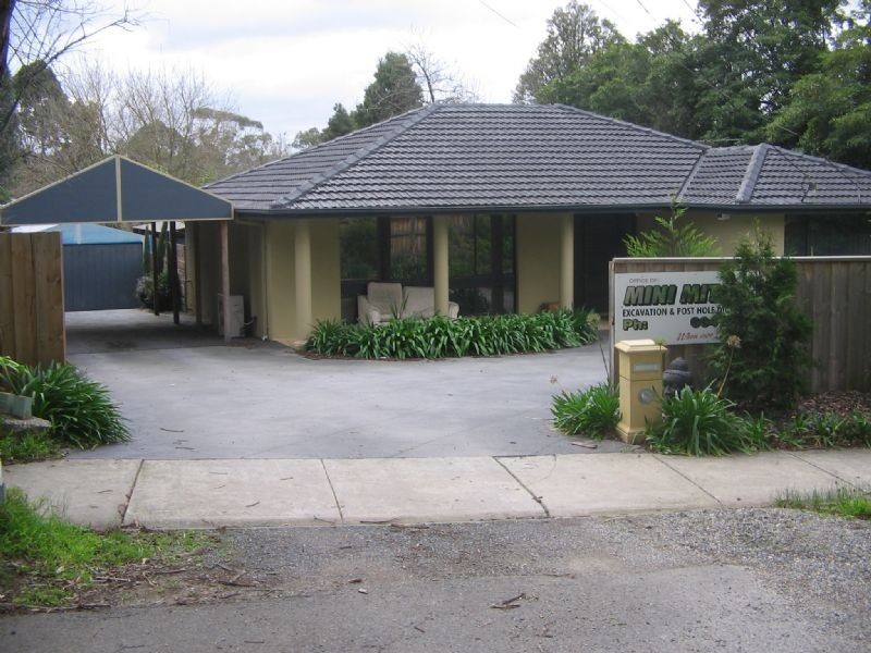 27 Mt Dandenong Road, Croydon VIC 3136