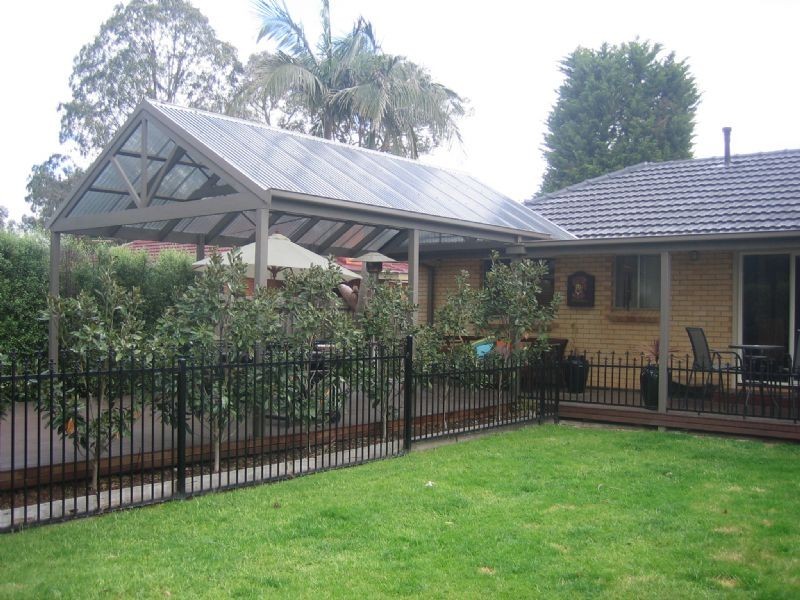 4 James Road, Croydon VIC 3136