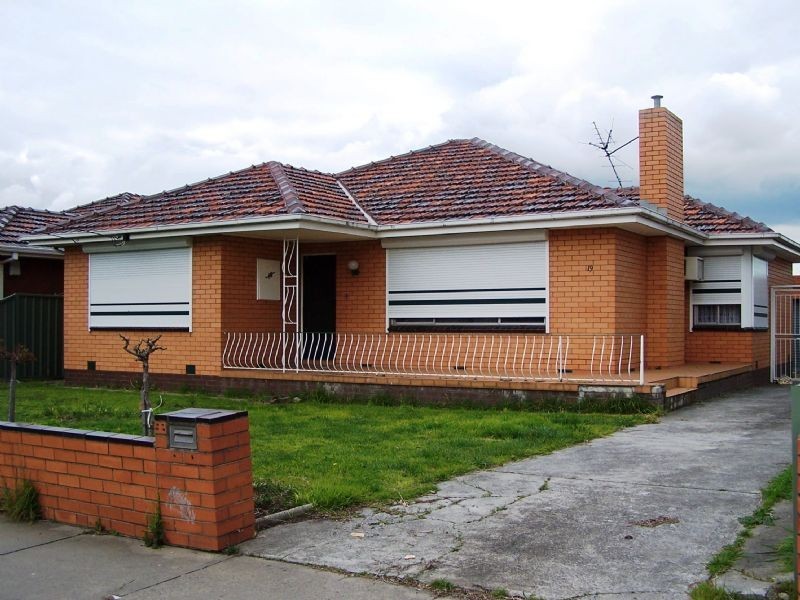 19 Kingsway Drive, Lalor VIC 3075