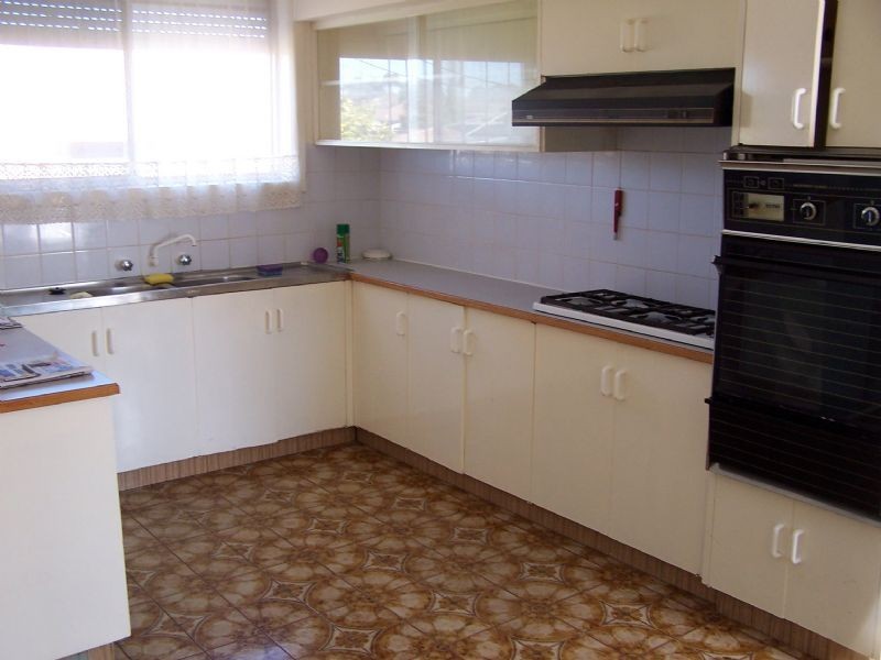 19 Kingsway Drive, Lalor VIC 3075
