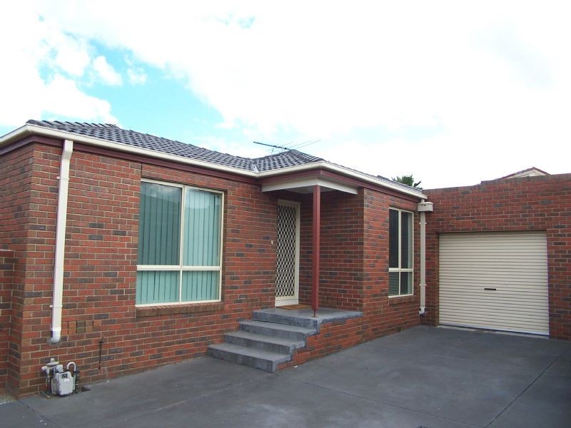 2/2 Heroic Court, Mill Park VIC 3082