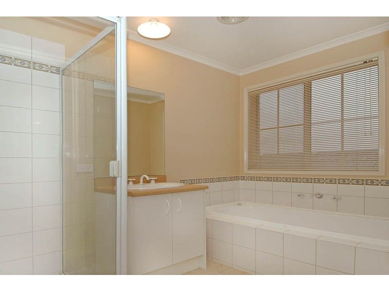 3 Rosen Fraser Close, Epping VIC 3076