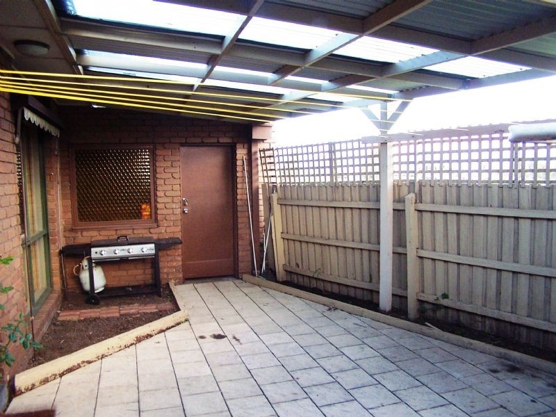 2/3 Plato Court, Thomastown VIC 3074