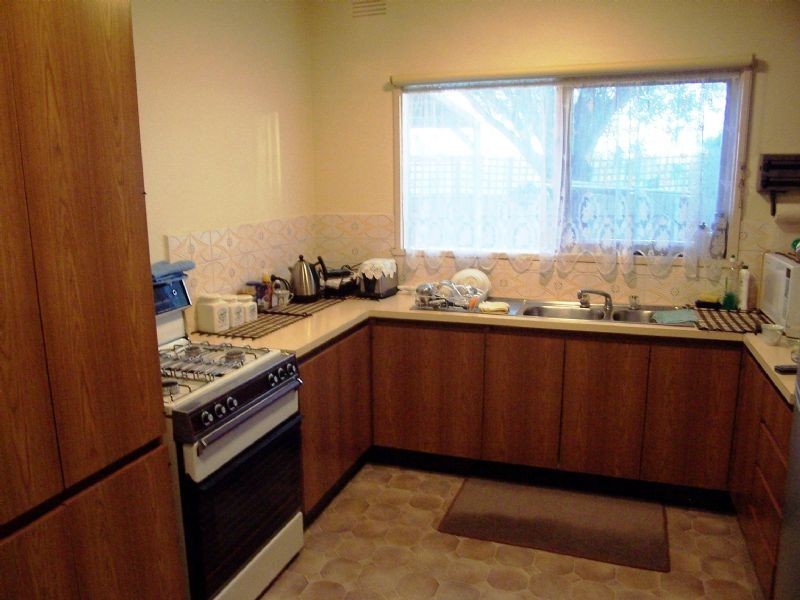 2/3 Plato Court, Thomastown VIC 3074