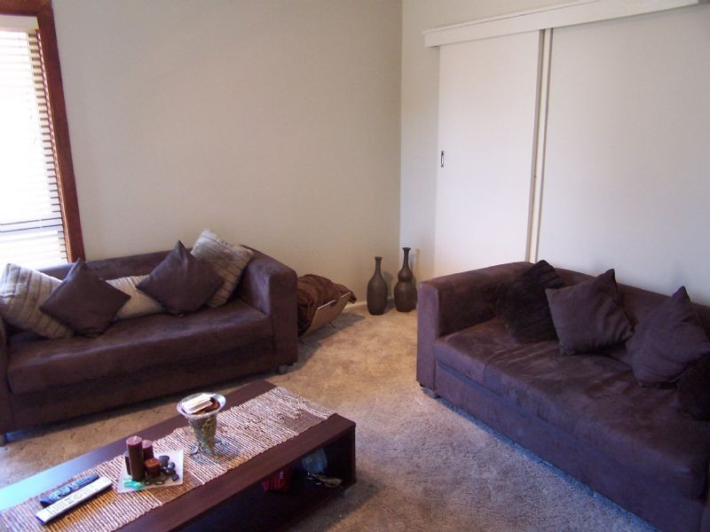 9 Mount View Road, Thomastown VIC 3074