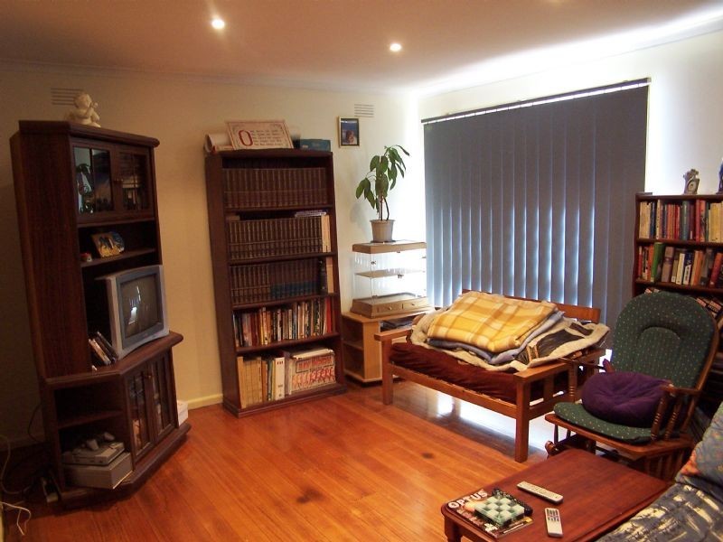 77 Darebin Drive, Thomastown VIC 3074