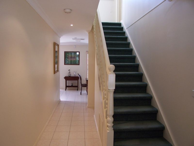 10 Sunbird Gardens, Epping VIC 3076