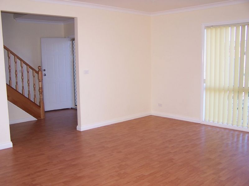 4/4 Payne Place, South Morang VIC 3752