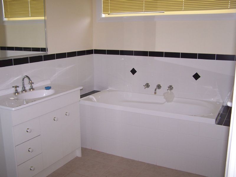 4/4 Payne Place, South Morang VIC 3752