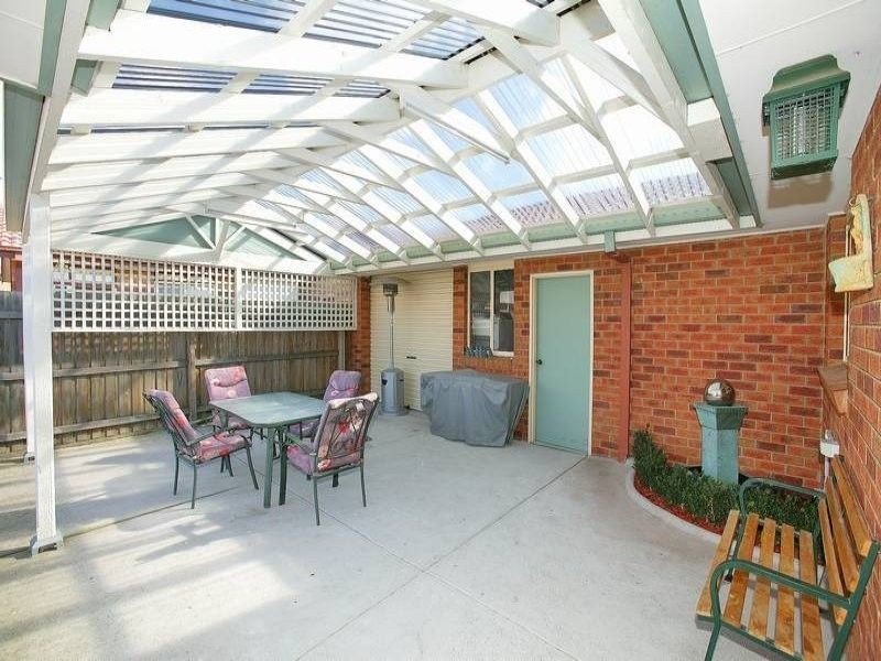 34 Peugeot Pursuit, Mill Park VIC 3082