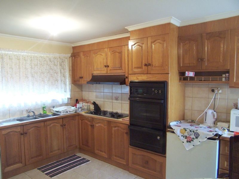 37 Bates Avenue, Thomastown VIC 3074