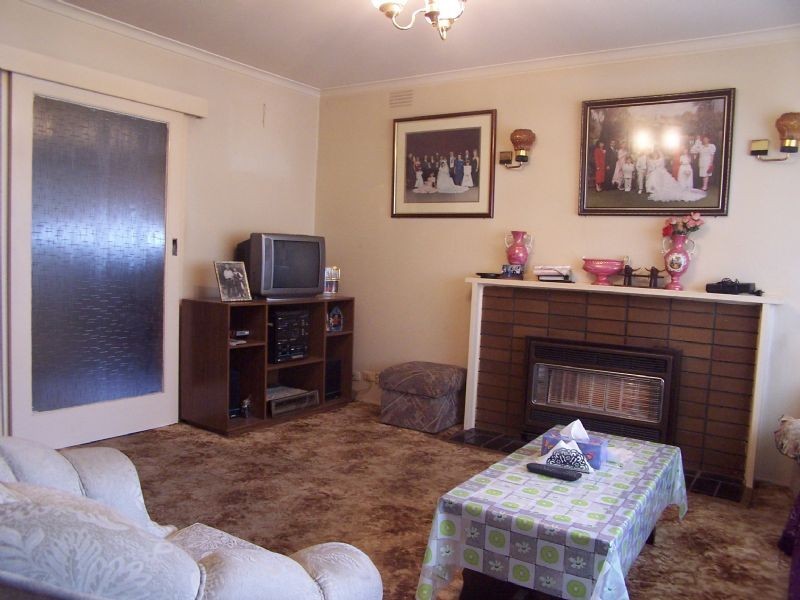 37 Bates Avenue, Thomastown VIC 3074