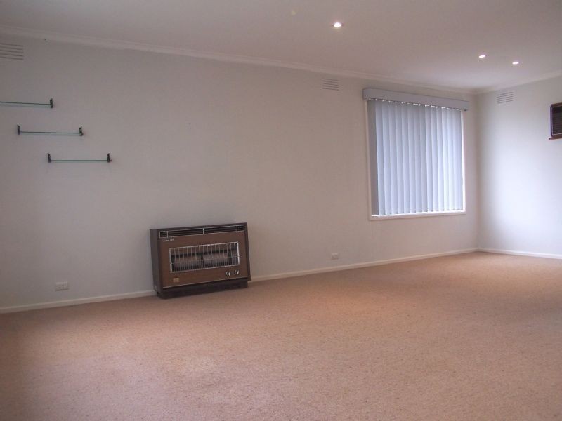 3 Courtnay Place, Epping VIC 3076