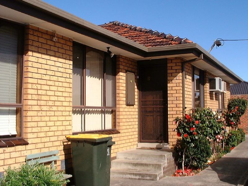 2/1 Memorial Avenue, Epping VIC 3076