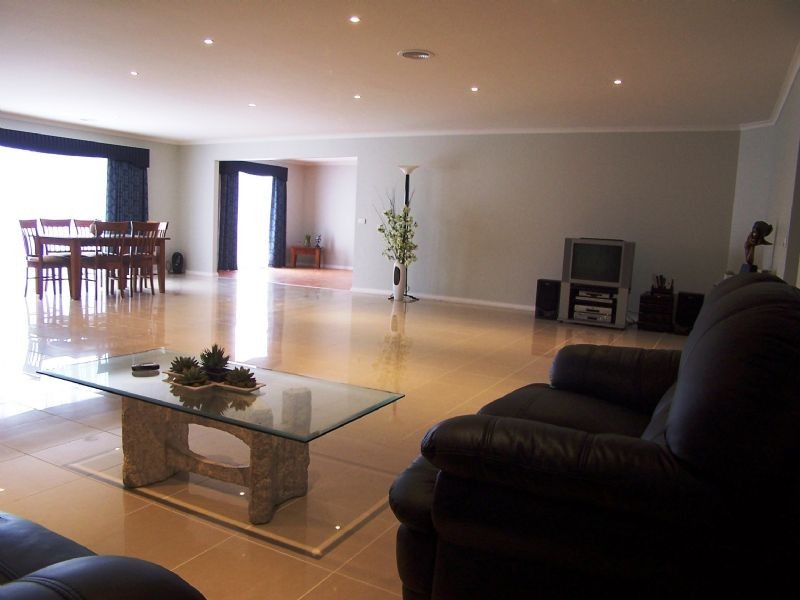 18 Axebridge Circuit, Epping VIC 3076