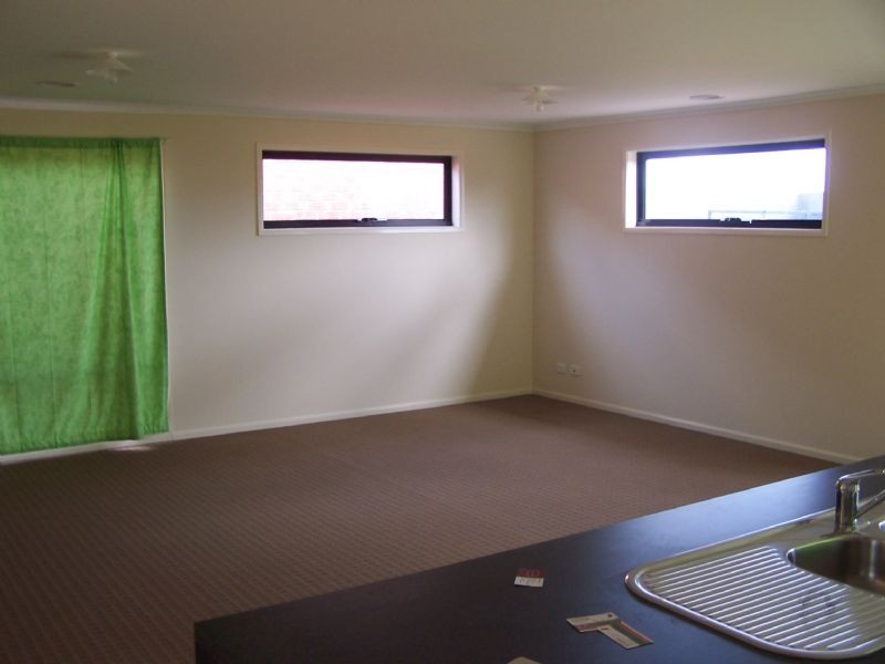 4 Glover Street, Epping VIC 3076