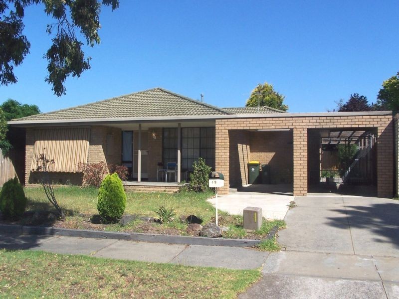 19 Derby Drive, Epping VIC 3076