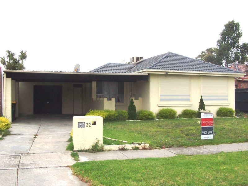 32 Peppercorn Parade, Epping VIC 3076