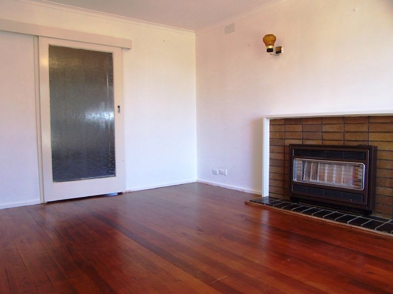 37 Bates Avenue, Thomastown VIC 3074