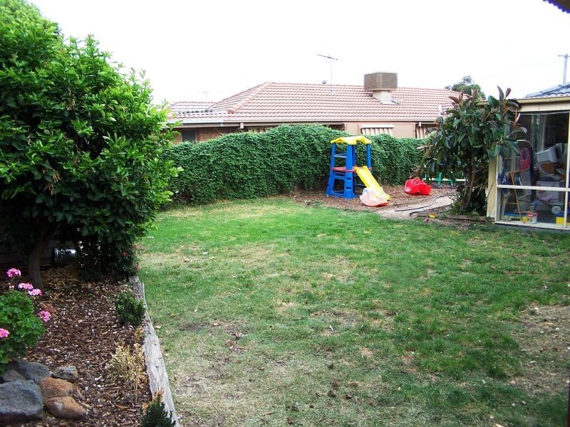 12 Irons Court, Epping VIC 3076