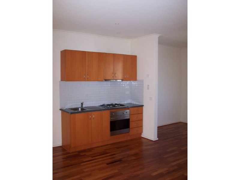 2/6 Hay Street, Preston VIC 3072