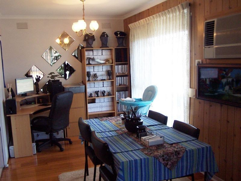 16 Valentine Avenue, Thomastown VIC 3074