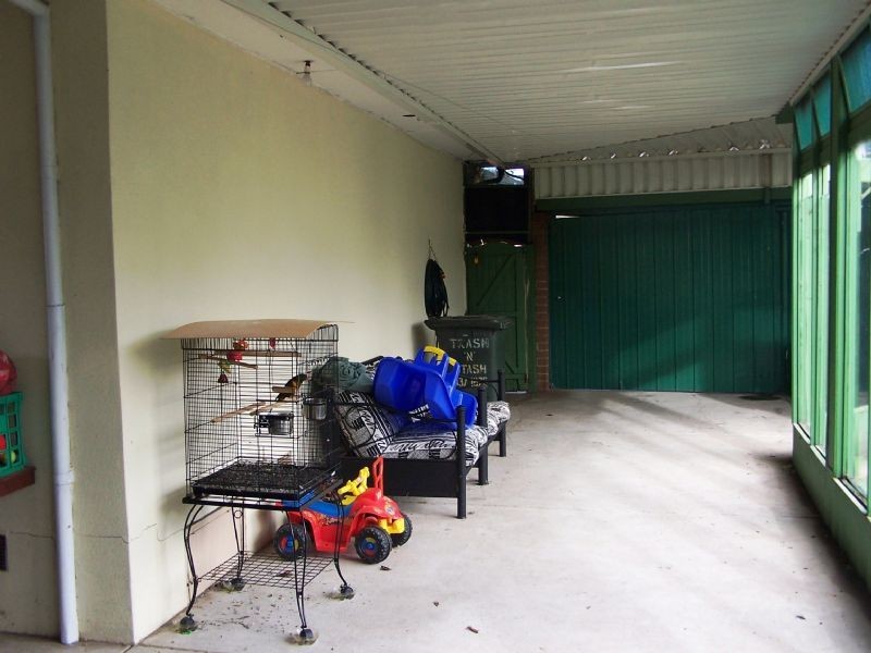 16 Valentine Avenue, Thomastown VIC 3074