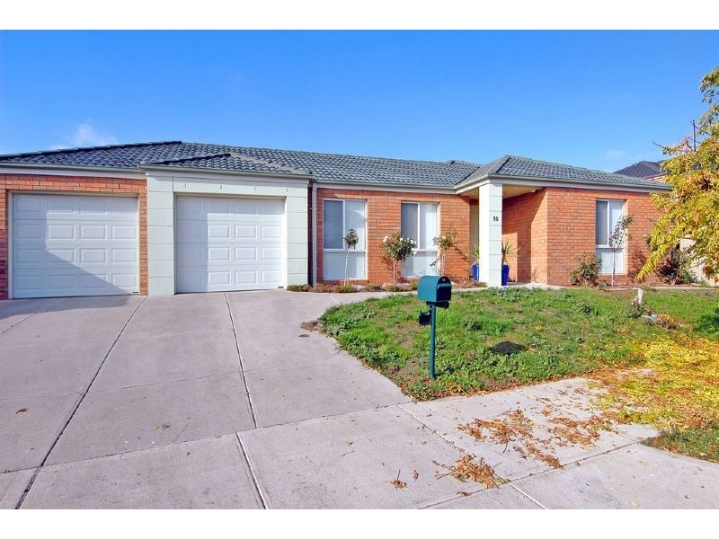 18 Cascade Crescent, Epping VIC 3076