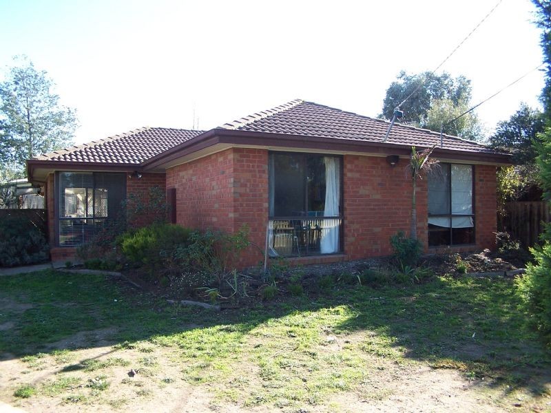 8 Fetlock Place, Epping VIC 3076