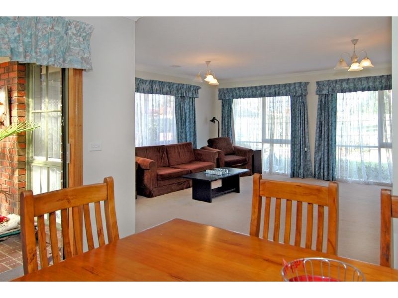 43 Kalman Road, Epping VIC 3076