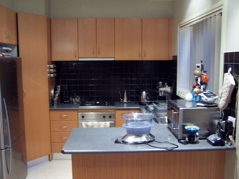 27 Rolain Avenue, South Morang VIC 3752