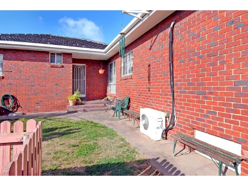 10 Tatlow Drive, Epping VIC 3076