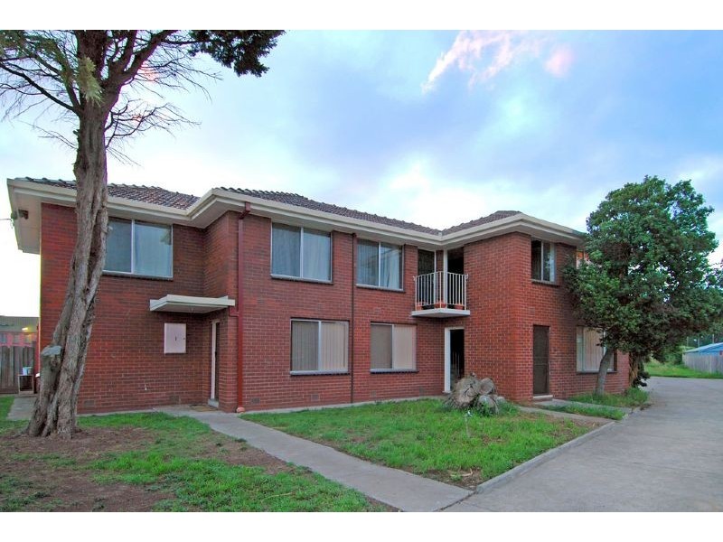 4/2 Gordon Street, Lalor VIC 3075