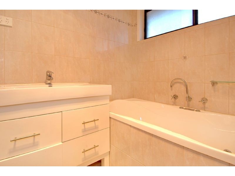 5 Yorkshire Court, Epping VIC 3076