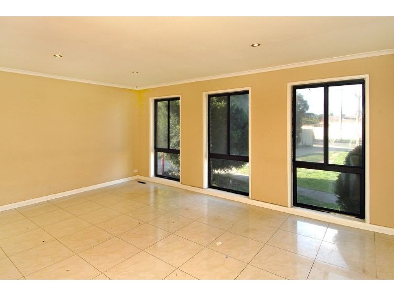 5 Yorkshire Court, Epping VIC 3076