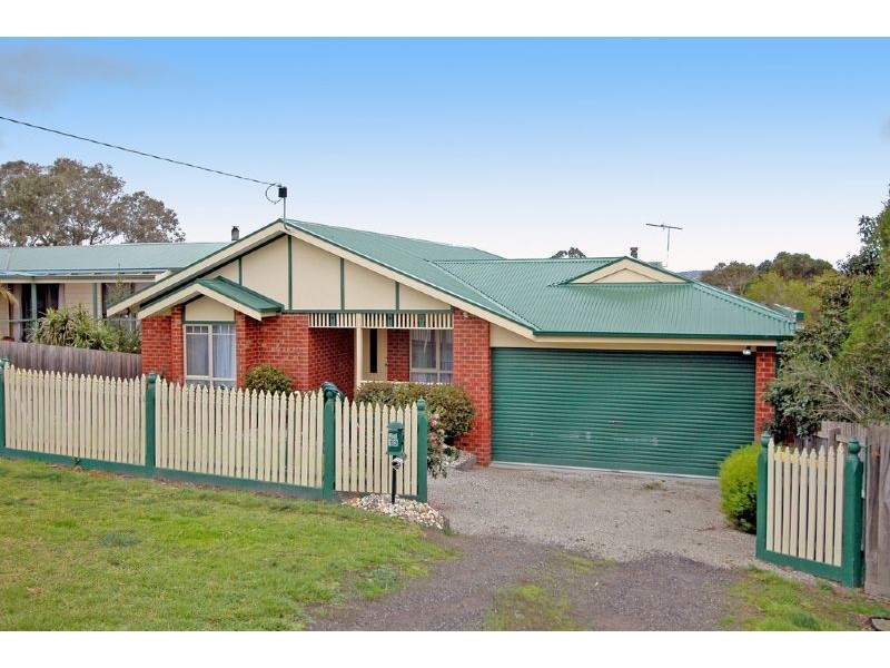 13 Fore Street, Whittlesea VIC 3757