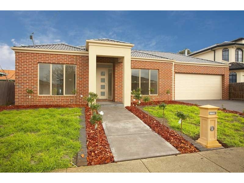 11 Benaroon Drive, Lalor VIC 3075
