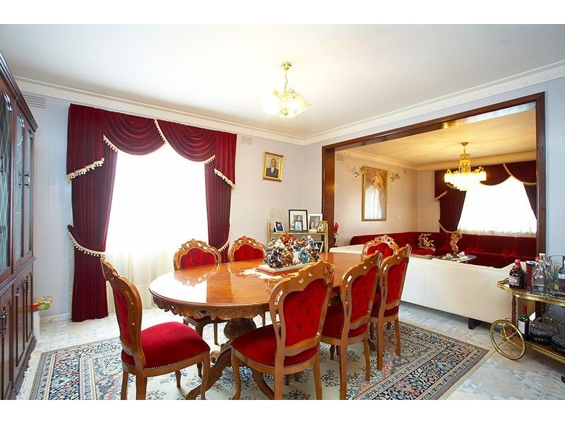 54 Oxford Drive, Thomastown VIC 3074