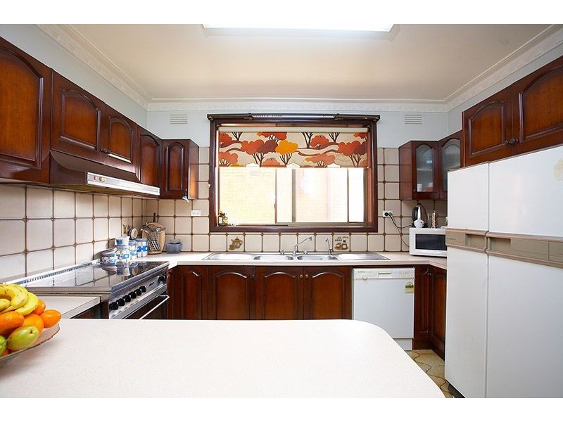 54 Oxford Drive, Thomastown VIC 3074