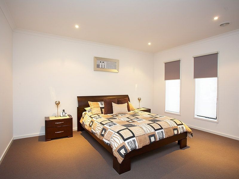 24 Lichen Way, Epping VIC 3076