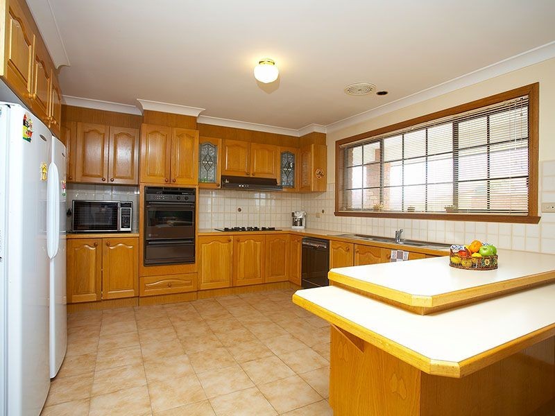2 Barnard Court, Epping VIC 3076