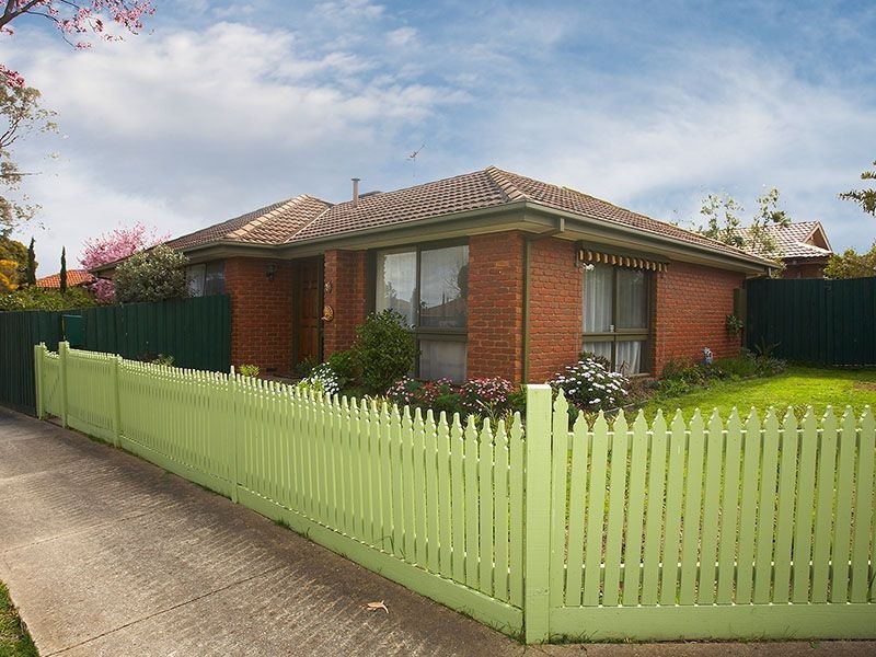 11 Buckland Crescent, Epping VIC 3076