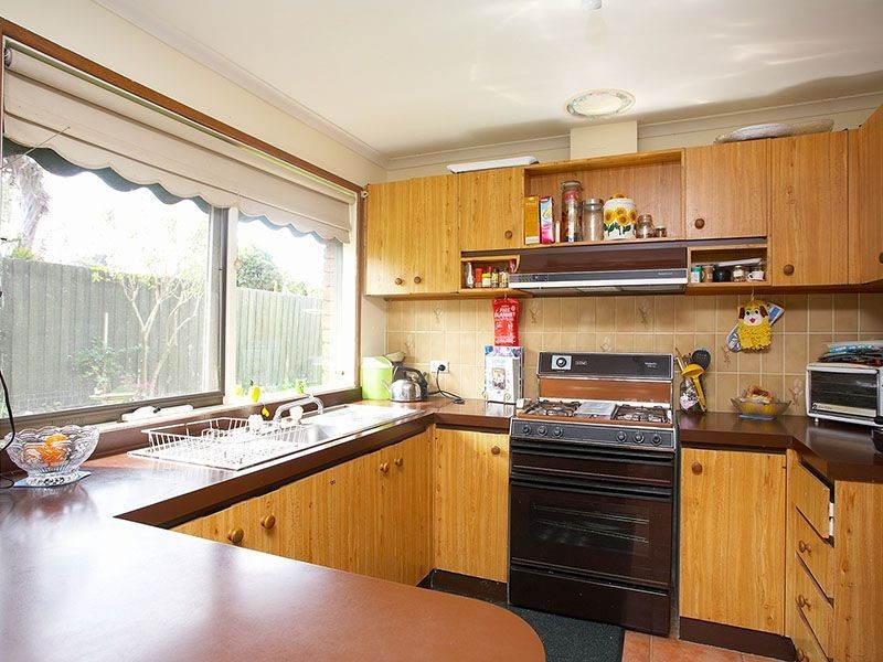 11 Buckland Crescent, Epping VIC 3076