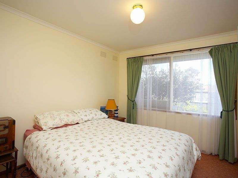 11 Buckland Crescent, Epping VIC 3076