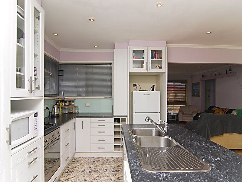 39 Regal Avenue, Thomastown VIC 3074